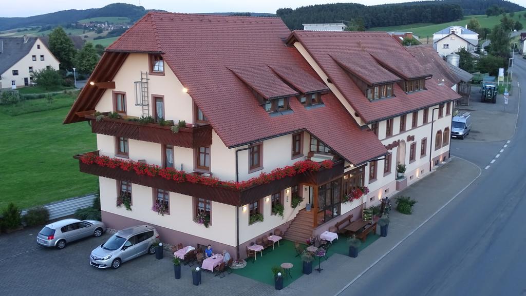Hotel Landgasthof Kranz Huefingen Bagian luar foto
