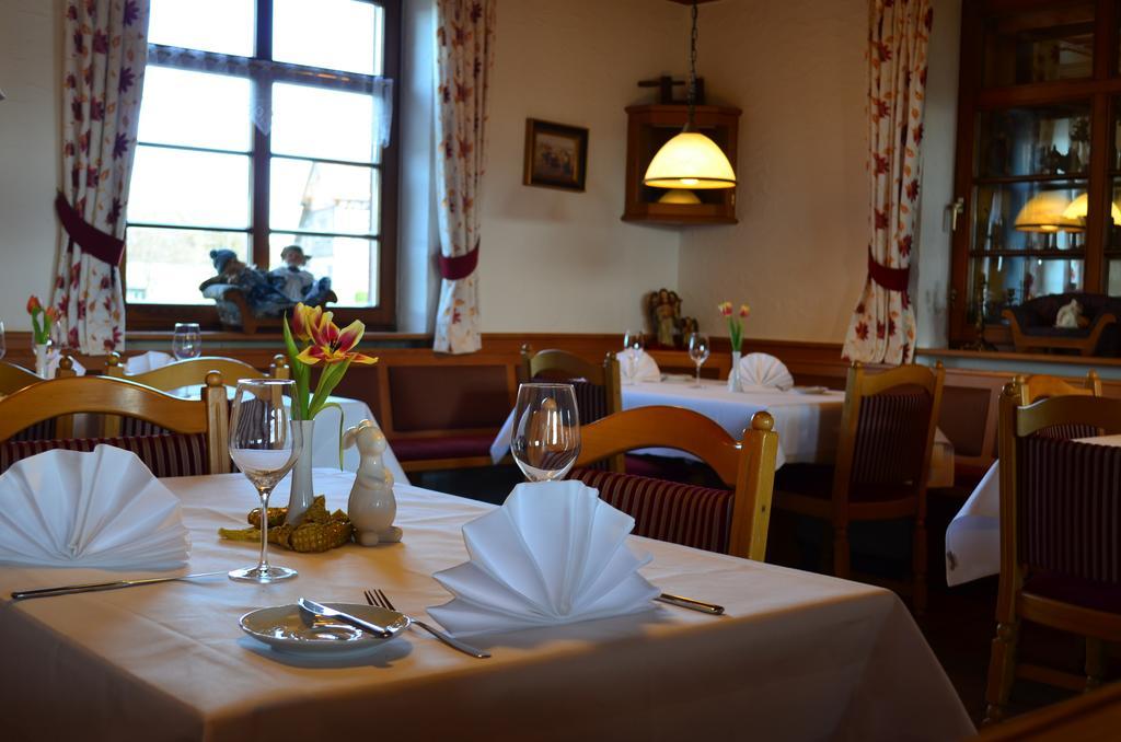Hotel Landgasthof Kranz Huefingen Bagian luar foto