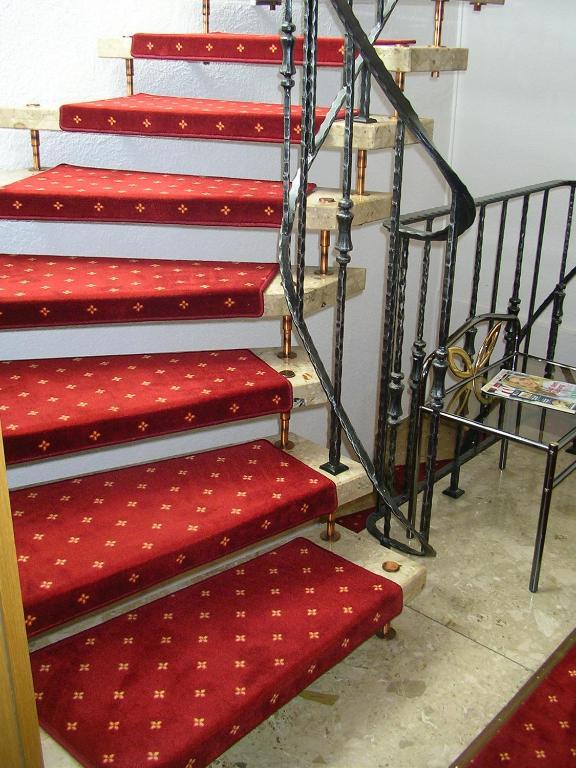 Hotel Landgasthof Kranz Huefingen Bagian luar foto